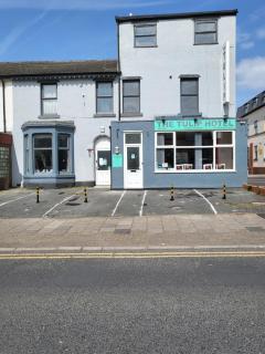 Tulip Hotel Blackpool - 9