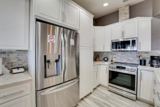 Pool and Views Pet-Friendly Lake Havasu Gem - Lake Havasu City - 1