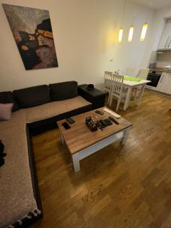 Laura apartment City kvart - Podgorica - 0