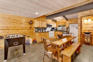 Smith Chalet at Snow Summit- Furnished Resort Condo- Foosball- Walk To Lifts - Big Bear Lake - 7