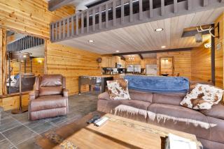Smith Chalet at Snow Summit- Furnished Resort Condo- Foosball- Walk To Lifts - Big Bear Lake - 5