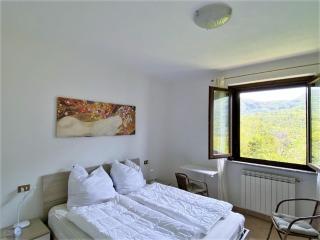 Apartment near Lake with Mountain Views - Castelveccana - 6