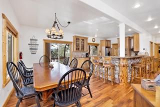 Cozy Lakeview Hideaway by Big Bear Vacations Amazing Fawnskin Log Cabin Chalet - 7