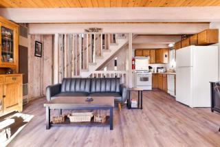 Bear Mountain Views by Big Bear Vacations Walk to Ski Lift Chalet with Foosball & Views - 5