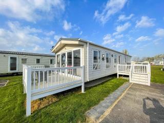 Beautiful Caravan With Decking Wifi At St Osyth Beach Holiday Park Ref 28077Dw - 8