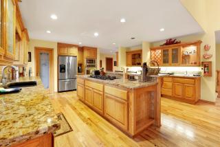 Fawnskin Log Cabin- Luxurious Group Log Cabin Estate- Hot Tub- Walk to Lake - 2