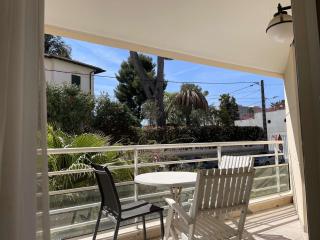 Appartement 2P à Juan les Pins : emplacement idéal, parking, terrasses, proche plage et commerces - FR-1-252-188 - 7