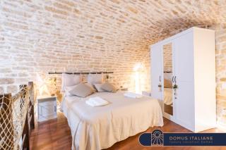 Sea front historic house in the heart of old town, inside torrione aragonese - Giovinazzo - 0