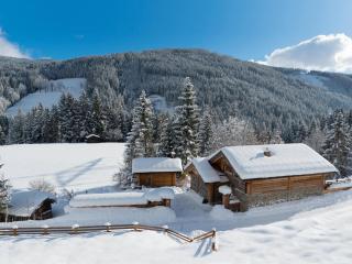 Chalet in St Martin with Sauna & Mountain Views - 1