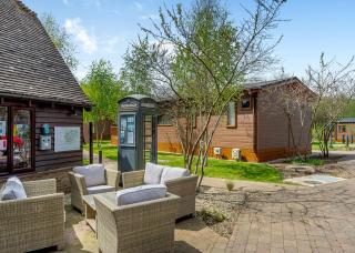 Canterbury Reach Lodge Retreat - Petham - 9