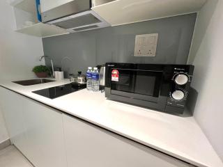 5 Min To SUBANG AIRPORT #DK IMPIAN SUITE Subang Damansara West - Shah Alam - 2