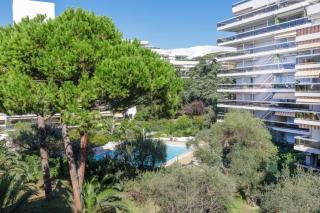 SELI 2 pièces Classé 52 M2 terrasse 20m2 Plages Piscine Antibes Juan Parking - Antibes - 9