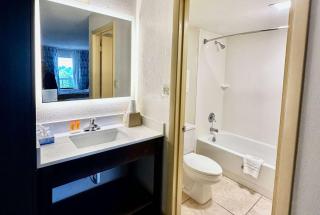 Days Inn by Wyndham Charlotte Northlake - 2