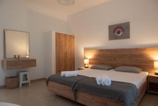 Tony's Garden House - 7