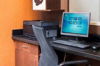 Fairfield Inn & Suites Kansas City Lee's Summit - Lees Summit - 1