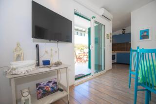 Beach Front Apartment Mirjana - Rogoznica - 7