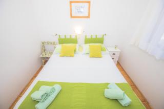 Beach Front Apartment Mirjana - Rogoznica - 5