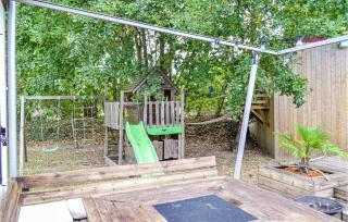 4 Bedroom Beautiful Home In Garein - Garein - 2