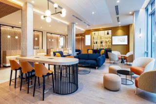 Courtyard by Marriott Paris Charles de Gaulle Central Airport - Roissy-en-France - 6