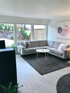 Moderne og sentral leilighet med koselig og privat uteplass! - 7