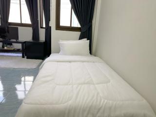 MONTANA Hotel & Hostel Phuket - 5