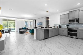 9 Bedroom 5 Bahroom Storey Lake 4288 Pw - 1