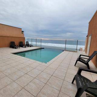 Oceanfront Condominiums with Private Beach Access - Tijuana - 0