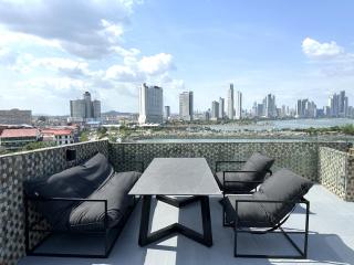 AmazINN Places Penthouse Deluxe, Skyline and Private Rooftop - Città di Panama - 7