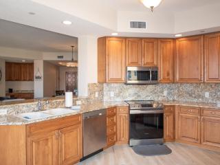 Belle Harbor 310W Luxury Condo with Oversized Balcony - Clearwater Beach - 3