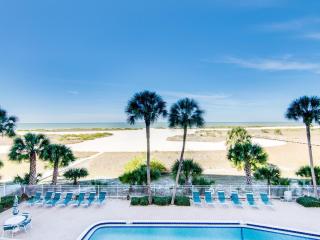 Harbour Light Towers 307 3rd Floor Beachfront 2 Bedroom Harbour Light Towers - Clearwater Beach - 9