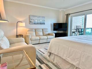Regatta Beach Club 403N 90 day min - Clearwater Beach - 4