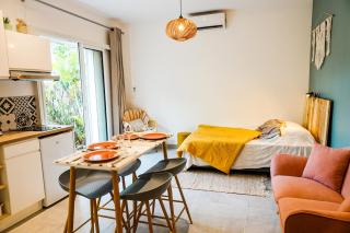 Le Sunset, Magnifique Studio pieds dans l'eau, L'Ermitage les Bains - 3