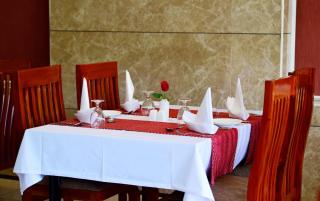HOTEL JAAS CONTINENTAL - Edappāl - 5