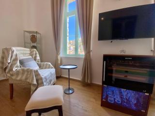 “Athenas” Neoclassic Harbour View Apartment - Sými - 3