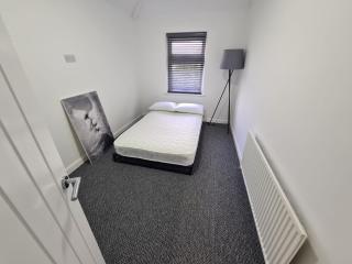 Emergency - Bedrooms Only - Birkenhead - 3