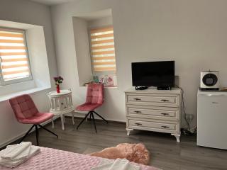 Rossalyn Studio - Bistriţa - 8
