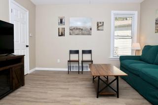 Lincoln, 1 Bedroom House near Xavier & Downtown - 1