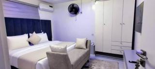 Beautiful One Bedroom Apartment in Opebi, Ikeja - Ikeja - 7