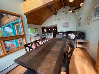 Cedar Retreat; Downtown/trails/Westchester Lagoon - Anchorage - 4
