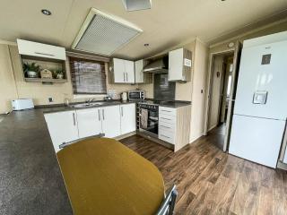 Modern 6 Berth Caravan At St Osyth Beach In Essex Ref 28002Sv - 5
