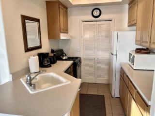 Oceanfront 2BR Condo, Private Beach & Patio, Rare Find - Carlsbad - 7
