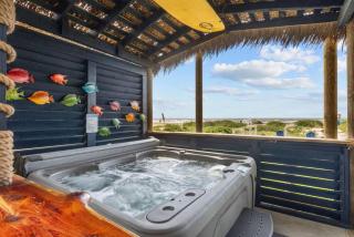 Beachfront oasis! Hot tub, gameroom, double deck!! - Bolivar Peninsula - 9
