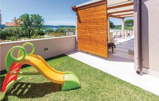 Two-Bedroom Holiday Home In Pomer - Pomer - 1