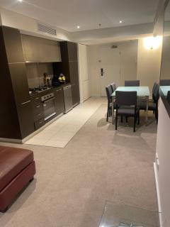 Embassy 812 free parking - 2