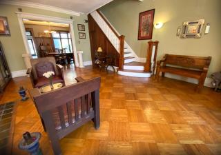 Spacious Bedroom in a Brooklyn House Shared with Host - 3