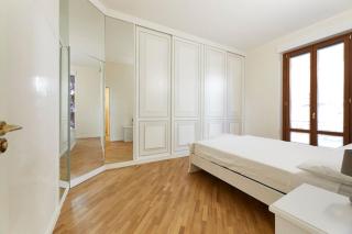 Elegant Apartment - Milan - 2
