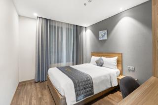 Moon Hotel and Apartment Da Nang - Danang - 9