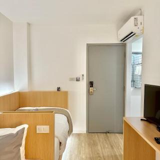 E11 Hotel - BTS Punnawithi - Amphoe Phra Khanong - 5