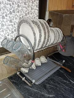 F-10 Comfy 2 Bed drawing Lounge Kitchen smart TV wifi - 6