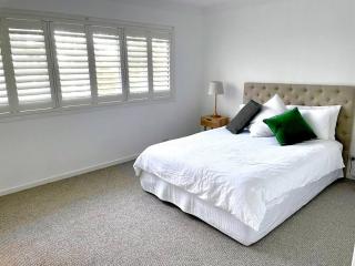 Sea La Vie on Hyams Metres to beach and cafe. - Hyams Beach - 6